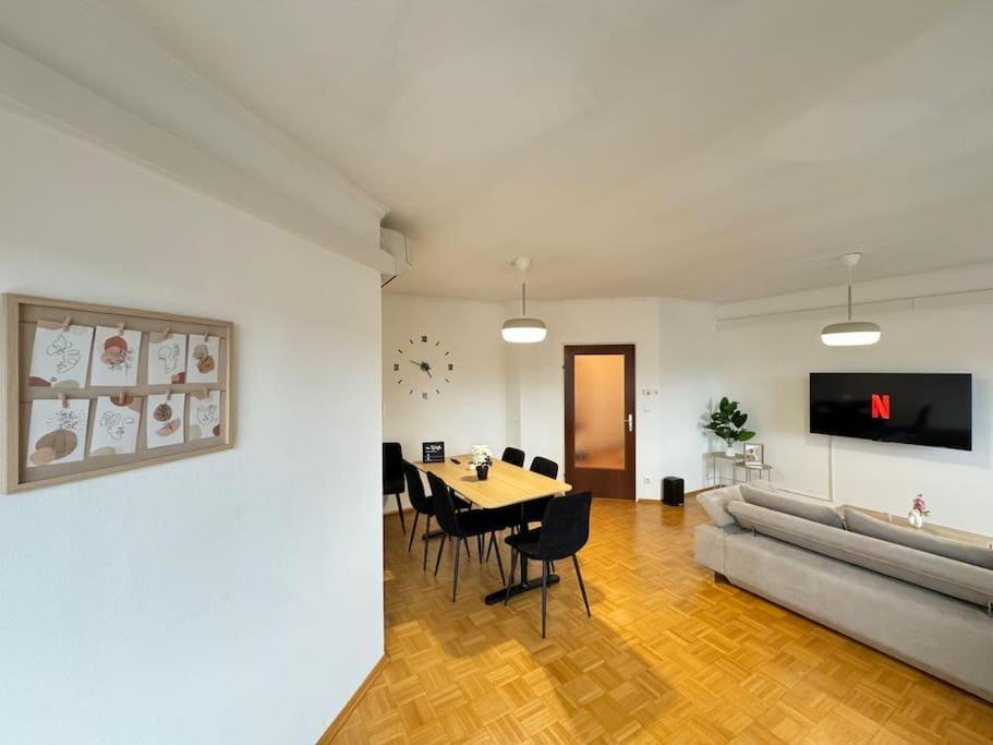 Gemuetliches & Modernes Inklusive Gratis Parkplatz Appartement Graz